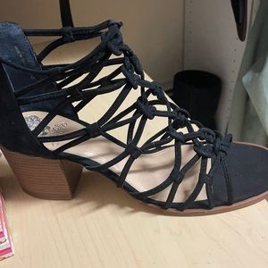 Never worn Vince Camino Karika sandal